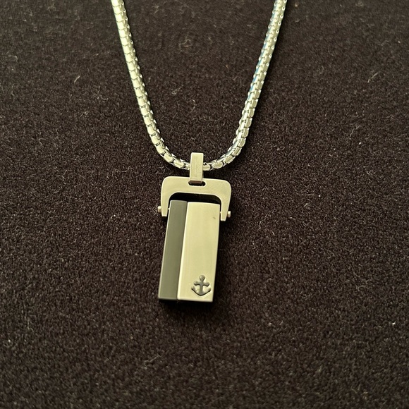 Brand New, Anchor Design Necklace - Picture 3 of 9